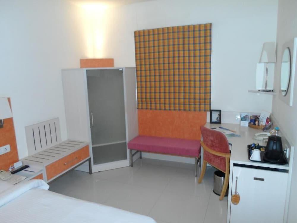 Aditya Hometel Hotel