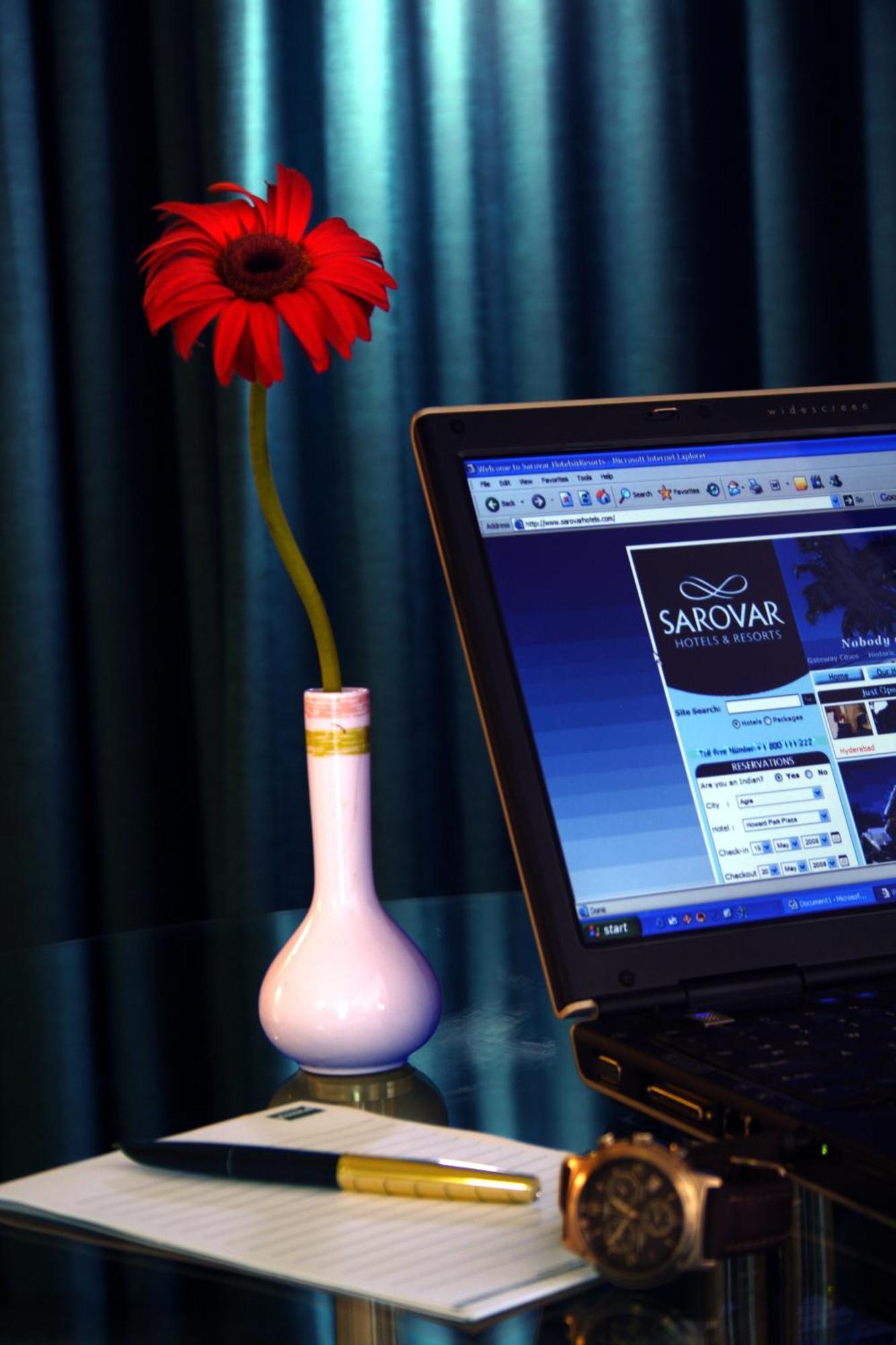 Aditya Hometel Hotel 3*