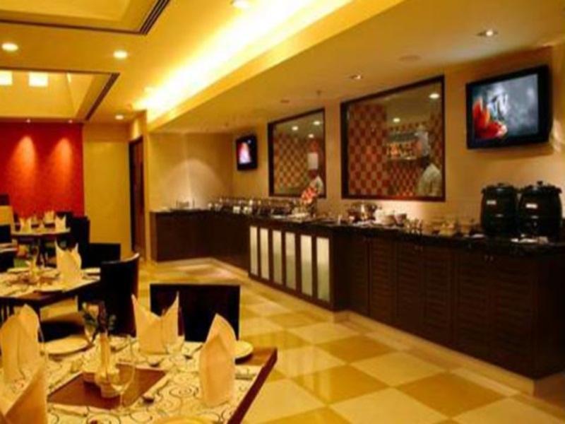 Hotel Aditya Hometel 3*